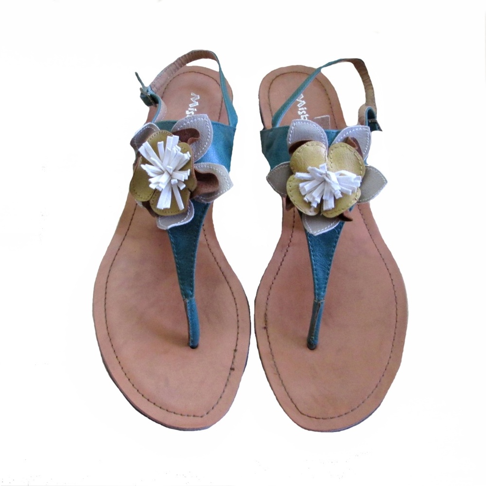 Misbehave Turquoise Flower Flat Sandals ~ Size 10